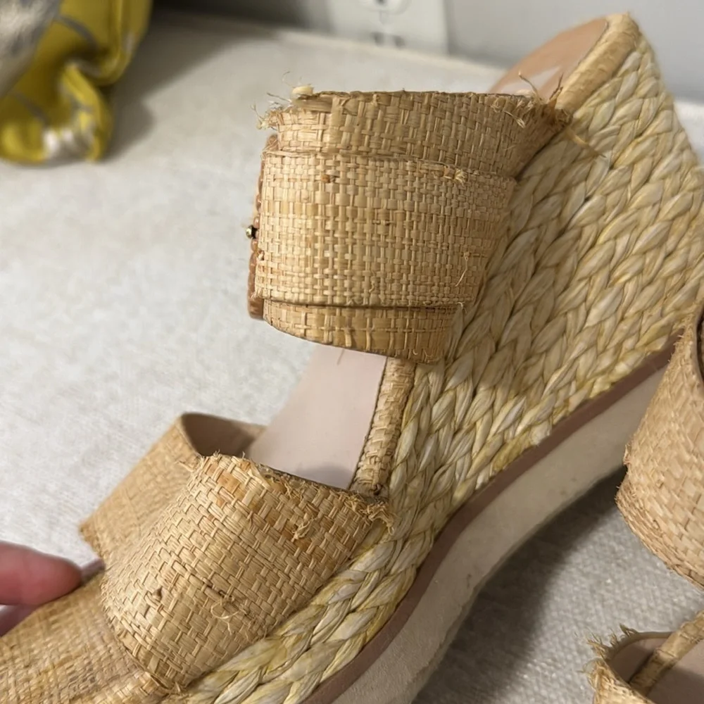 Chic Natural Woven Women’s Sandals